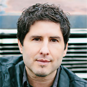 Matt de la Peña